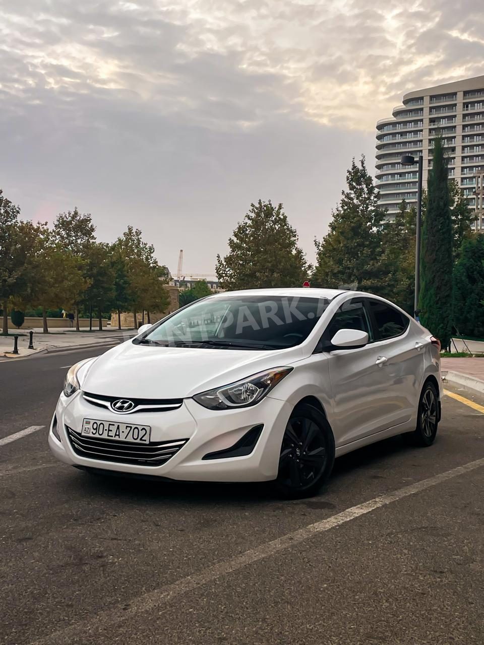 Hyundai Elantra