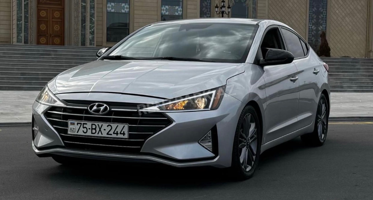 Hyundai Elantra