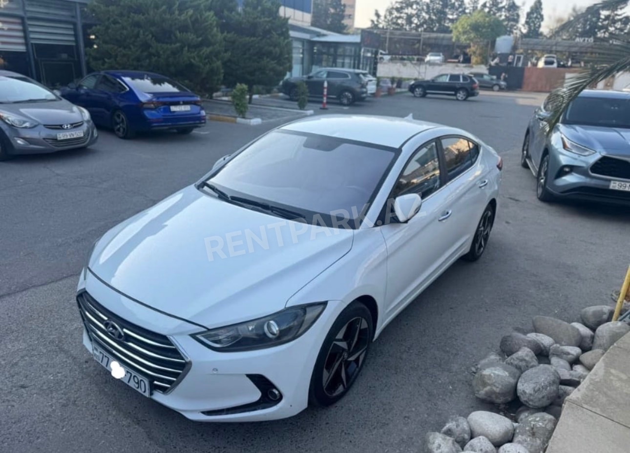 Hyundai Elantra