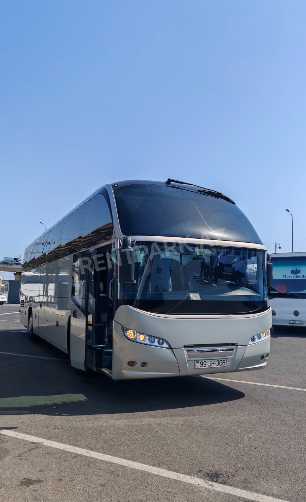 Neoplan Tourliner